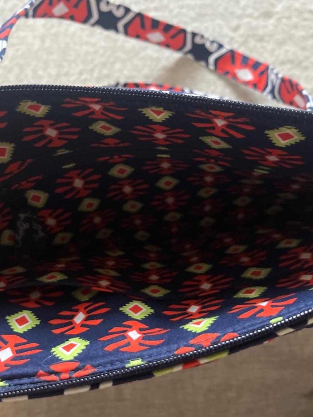 NWT Vera Bradley Sun Valley Tablet Hipster Bag - Picture 2 of 3